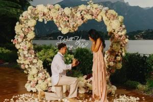 太子妃答应了😍红军太子琼斯求婚女友成功！